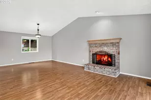 50 SW Willowbrook Pl, Gresham, OR 97080 - Photo 6