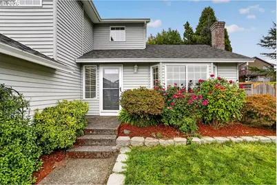 50 SW Willowbrook Pl, Gresham, OR 97080 - Photo 4
