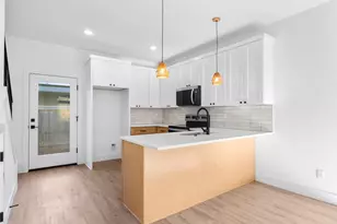 9562 N Buchanan Ave, Portland, OR 97203 - Photo 6