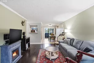 1015 SW Bertha Blvd, Portland, OR 97219 - Photo 4