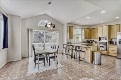7550 SW Bayberry Dr, Beaverton, OR 97007 - Photo 10