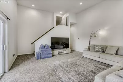 7550 SW Bayberry Dr, Beaverton, OR 97007 - Photo 8