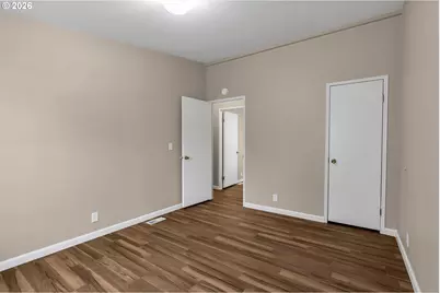 521 NE Mariners Loop, Portland, OR 97211 - Photo 22