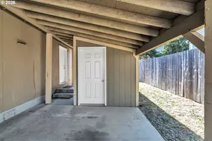 521 NE Mariners Loop, Portland, OR 97211 - Photo 24