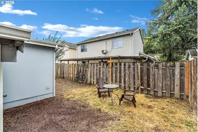 521 NE Mariners Loop, Portland, OR 97211 - Photo 26