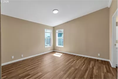 521 NE Mariners Loop, Portland, OR 97211 - Photo 12