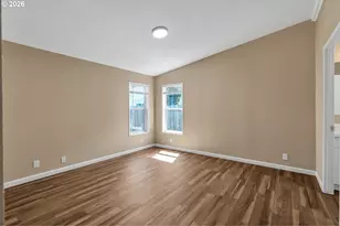 521 NE Mariners Loop, Portland, OR 97211 - Photo 12
