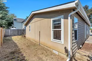 521 NE Mariners Loop, Portland, OR 97211 - Photo 28