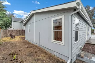 521 NE Mariners Loop, Portland, OR 97211 - Photo 28