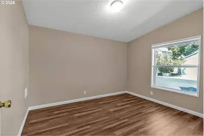 521 NE Mariners Loop, Portland, OR 97211 - Photo 18
