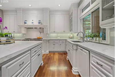 17367 Bergis Farm Dr, Lake Oswego, OR 97034 - Photo 10