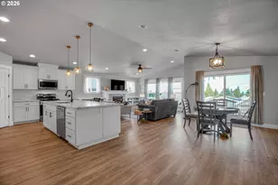 1448 SW 11th St, Dallas, OR 97338 - Photo 12
