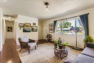 16646 SE Ankeny St, Portland, OR 97233 - Photo 6