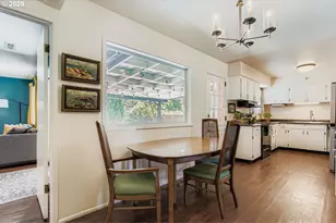 16646 SE Ankeny St, Portland, OR 97233 - Photo 8