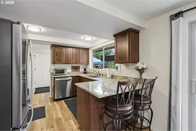 777 N 11th St, Cottage Grove, OR 97424 - Photo 10