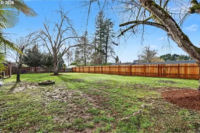 777 N 11th St, Cottage Grove, OR 97424 - Photo 22