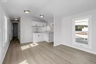 12726 SE Division St, Portland, OR 97236 - Photo 18