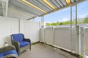 618 NE Fleming Ave, Gresham, OR 97030 - Photo 4