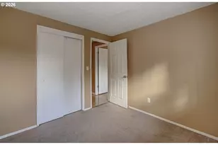 11612 SW 49th Ave, Portland, OR 97219 - Photo 10