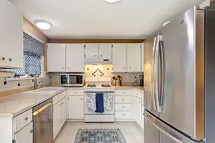 11612 SW 49th Ave, Portland, OR 97219 - Photo 18