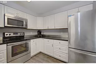 616 N 4th Ave, Kelso, WA 98626 - Photo 8