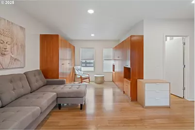 1135 NW Irving St, Portland, OR 97209 - Photo 30