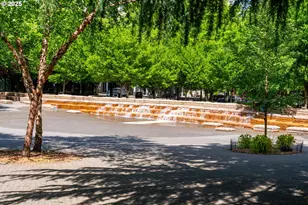 1135 NW Irving St, Portland, OR 97209 - Photo 40