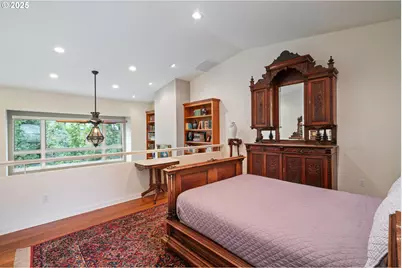 1135 NW Irving St, Portland, OR 97209 - Photo 26