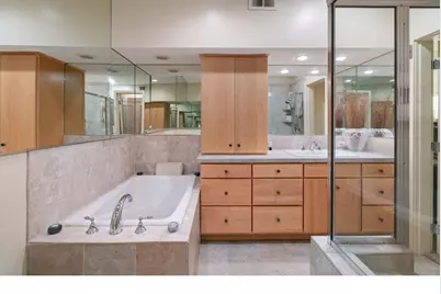 1135 NW Irving St, Portland, OR 97209 - Photo 22