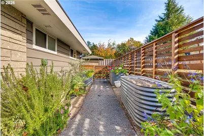6246 SW 37th Ave, Portland, OR 97221 - Photo 42
