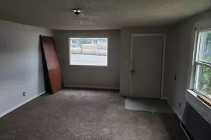 132 NE Sawyers Ln, Roseburg, OR 97470 - Photo 16