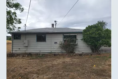 132 NE Sawyers Ln, Roseburg, OR 97470 - Photo 6