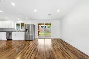 2453 SW Peggy St, McMinnville, OR 97128 - Photo 14
