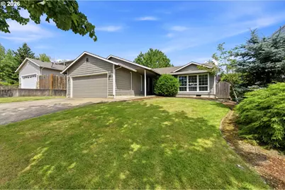 2453 SW Peggy St, McMinnville, OR 97128 - Photo 2