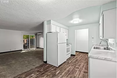 2702 Tomahawk Ln, Eugene, OR 97401 - Photo 12