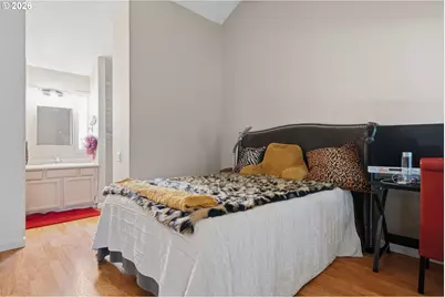 9814 SW Quail Post Rd, Portland, OR 97219 - Photo 12