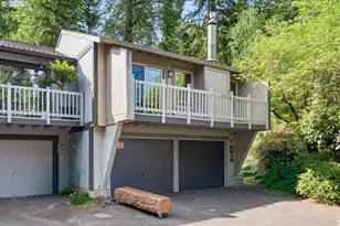 9814 SW Quail Post Rd, Portland, OR 97219 - Photo 2