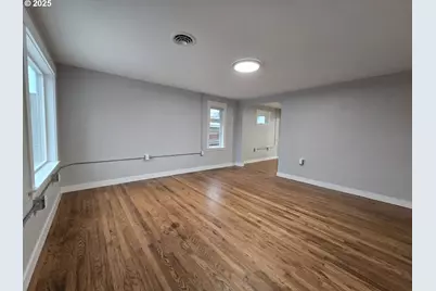 145 SW 4th St, Hermiston, OR 97838 - Photo 8