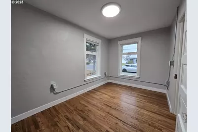 145 SW 4th St, Hermiston, OR 97838 - Photo 10
