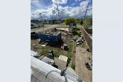 515 N Main St, Mount Angel, OR 97362 - Photo 1