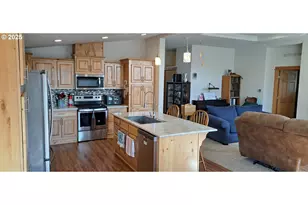 714 St James Pl, Molalla, OR 97038 - Photo 14