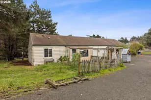 1035 SW 15th St, Lincoln City, OR 97367 - Photo 24