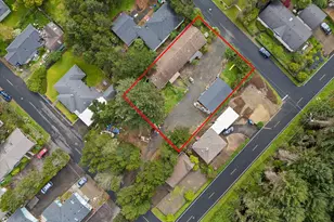 1035 SW 15th St, Lincoln City, OR 97367 - Photo 4
