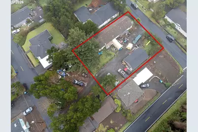 1035 SW 15th St, Lincoln City, OR 97367 - Photo 2