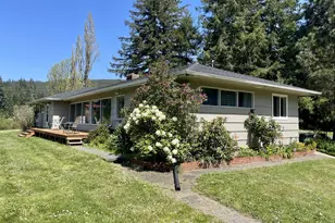 54824 Robinson Rd, Coquille, OR 97423 - Photo 6