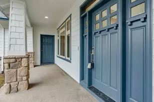 9472 SE Emerald Loop, Happy Valley, OR 97086 - Photo 2