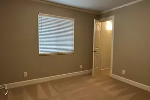 724 W Rainbow St, Roseburg, OR 97471 - Photo 18