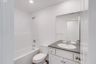 687 Minnesota St, Lebanon, OR 97355 - Photo 8
