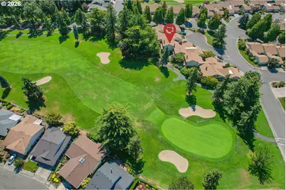 15660 SW Greenleaf Ct, Tigard, OR 97224 - Photo 4