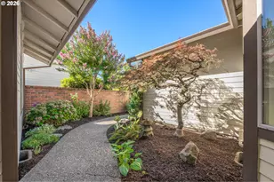 15660 SW Greenleaf Ct, Tigard, OR 97224 - Photo 46